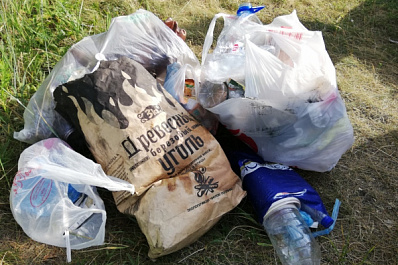 Несколько мешков "добычи" удалось собрать на рыбалке жительнице Сызрани