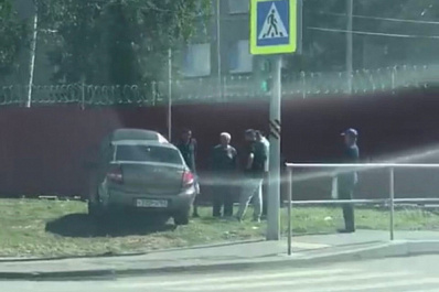 В Управленческом "Лада Гранта" влетела в "Форд"