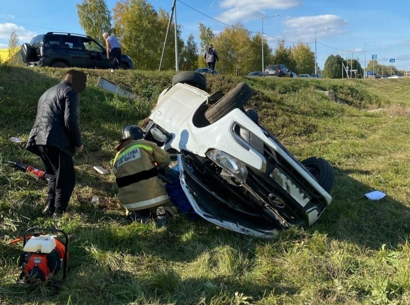 В Самарской области 3 октября в аварии на трассе погиб водитель