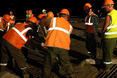 В Самаре завершилось бетонирование проезжей части Фрунзенского моста