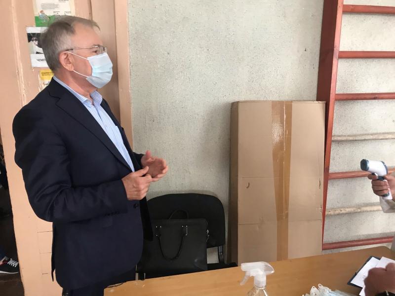 Легитимно и безопасно: участки для голосования открылись в Ставропольском районе