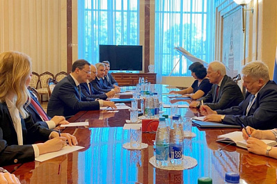Губернатор Самарской области Дмитрий Азаров встретился с послом России в Беларуси Борисом Грызловым 