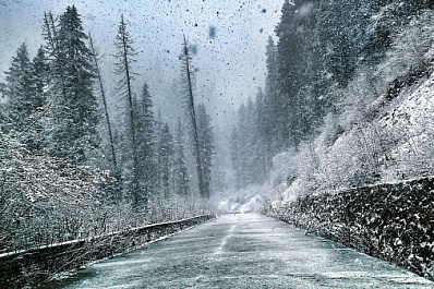 В Самарской области объявили желтый уровень опасности из-за сильного снега