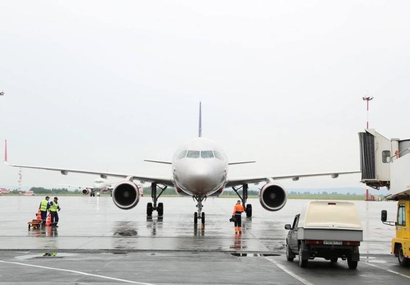 Сообщения о повреждении самолета в Поволжье пьяным мойщиком оказались фейком