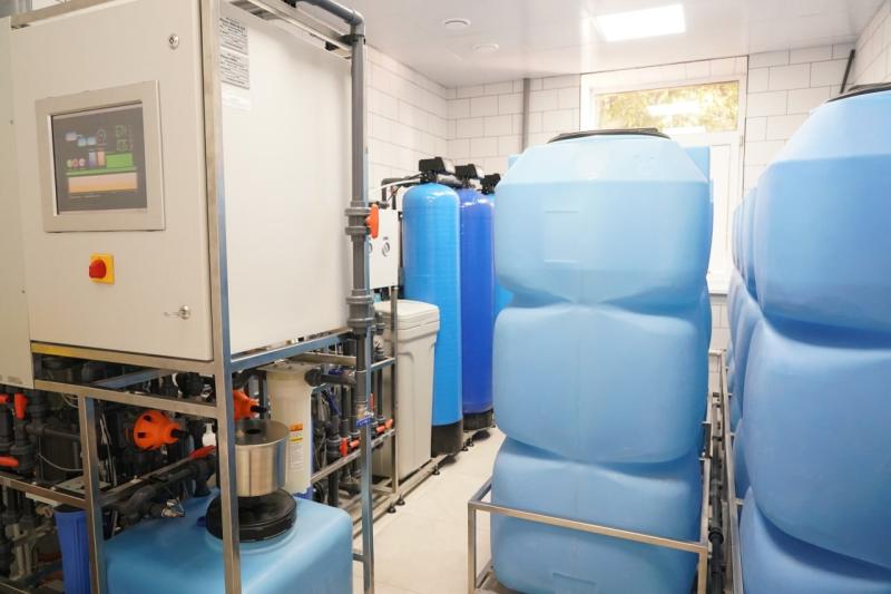 Вячеслав Федорищев оценил отремонтированное здание больницы им. Пирогова, где работает отделение гемодиализа