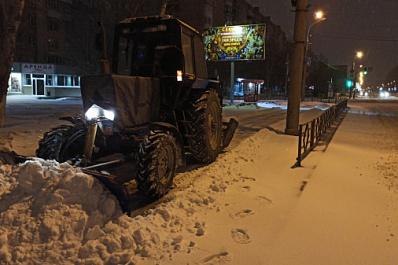 В Самаре 24 часа в сутки убирают последствия снегопада
