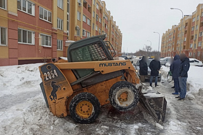 "Попал под гидравлический механизм": стали известны подробности гибели дорожного рабочего в Южном городе