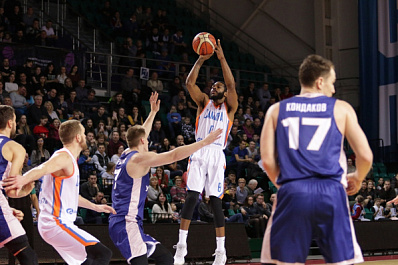 Баскетбольная "Самара" с огромным отрывом обыграла БК "Уфимец"