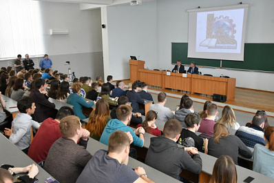 Минобрнауки: каждый второй абитуриент в России сможет поступить в вуз на бюджет