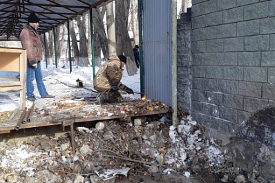 В Самаре начали снос кафе у памятника погибшим военным шоферам