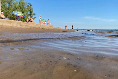 Безопасный загар и купание: в МЧС назвали правила отдыха на воде