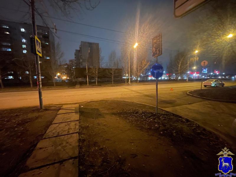 В Тольятти водитель "Весты" сбил мужчину на зебре