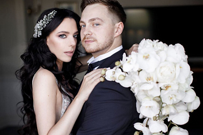 Хоккеист из Новосибирска стал родственником Софии Ротару