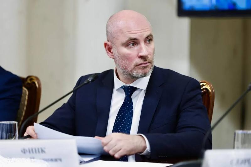 Ремонт моста в Похвистневе, трудоустройство участников СВО, работа по нацпроектам – в Самаре состоялось оперативное совещание в Правительстве