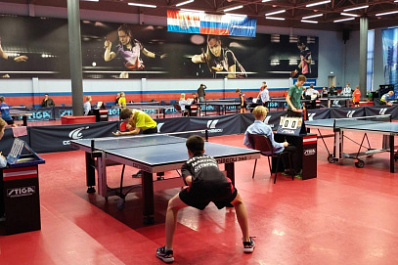 Две мужские команды из Самары участвуют в чемпионате Суперлиги по настольному теннису