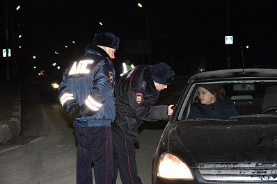 Трезвые водители Новокуйбышевска получили подарки от ГИБДД и Народного фронта