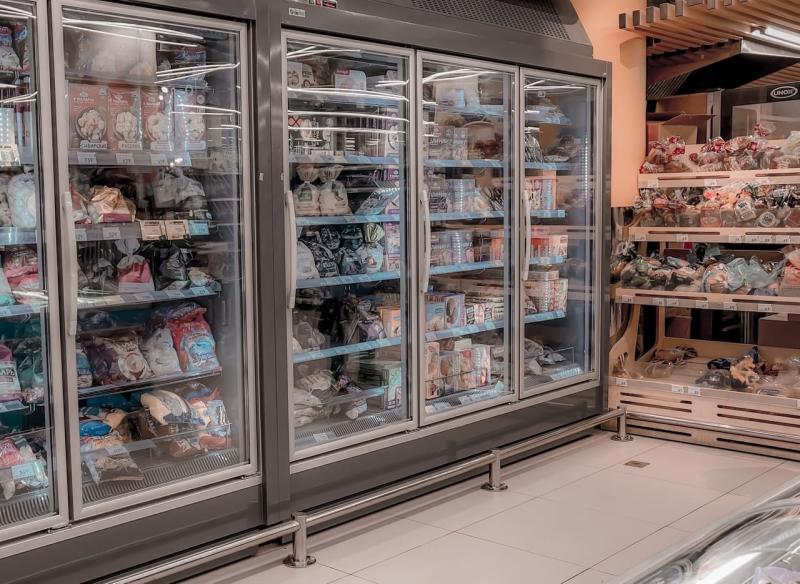 Сеть супермаркетов выплатит 900 тысяч рублей самарской пенсионерке после падения в магазине