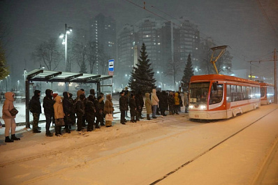 Юрист Южалин объяснил, является ли снегопад уважительной причиной для опоздания на работу