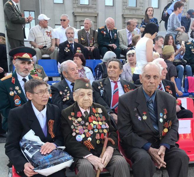 В Самаре начался парад Победы