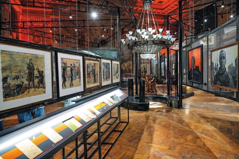 От Репина до фронтовиков: самарцы увидели уникальные художественные выставки