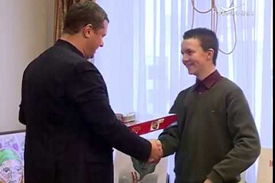 Издание для школьников Безопасные каникулы презентовали в региональной общественной палате