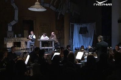 Оперу в крафтовых декорациях дают в Самаре