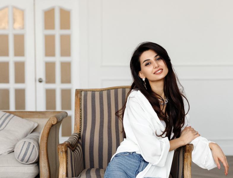 Творец должен иметь свою философию: самарская художница рассказала о карьере в сфере искусства 