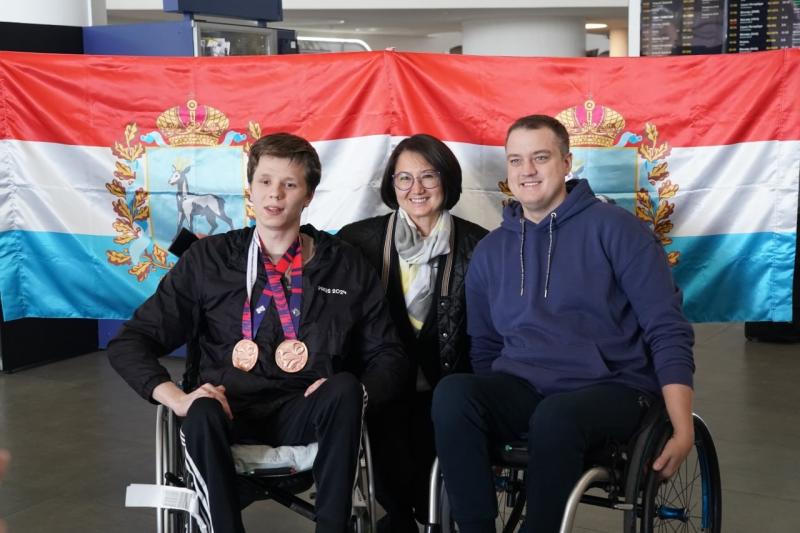 Кирилл Пульвер привез в Самару две медали с чемпионата мира по плаванию