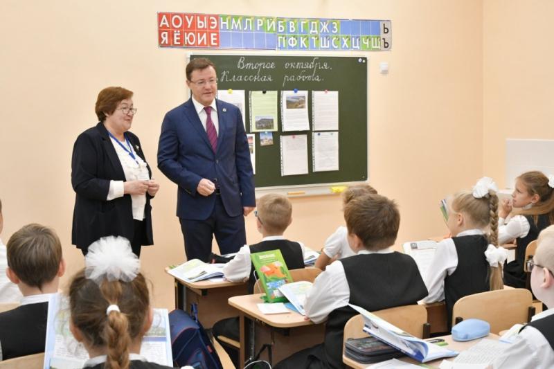 По программе "Единой России" и Минпросвещения в 2022 году отремонтировано 1100 школ в 75 регионах