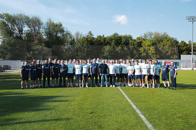 Вячеслав Федорищев встретился с тренерским штабом и игроками 