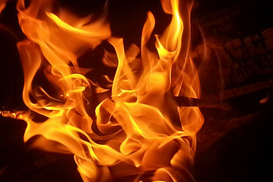 В Тольятти ночью сгорело три автомобиля