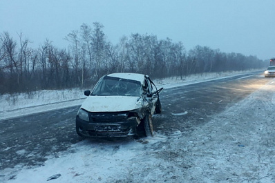 Один человек погиб, один пострадал в ДТП у Кировского моста