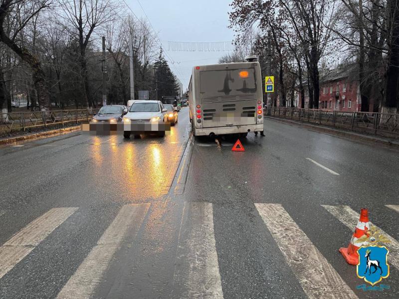 В Самаре 23 ноября пассажирский автобус № 41 сбил женщину