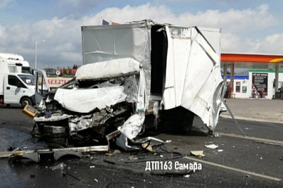 На Ракитовском шоссе в Самаре 30 июля 2021 года столкнулись шесть автомобилей