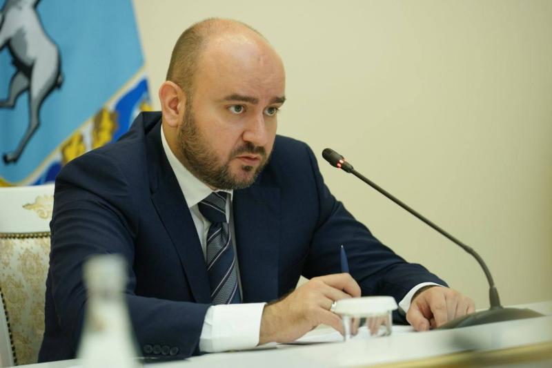 Вячеслав Федорищев провел оперативное совещание Правительства