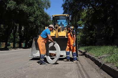 В Самаре продолжается ремонт улицы Физкультурной
