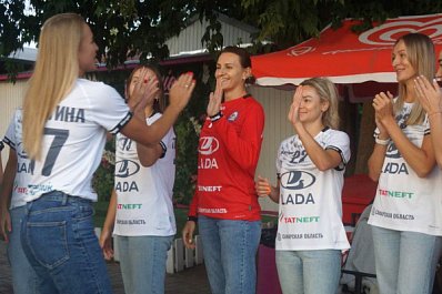 Гандбольная "Лада" в третий раз попытается завоевать Суперкубок России