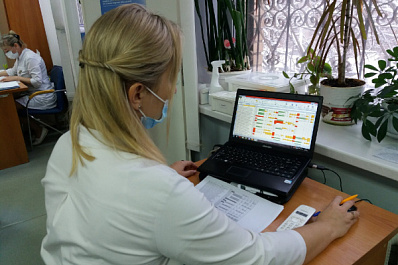 В Самарской области врачам в лечении пациентов на дому помогает робот