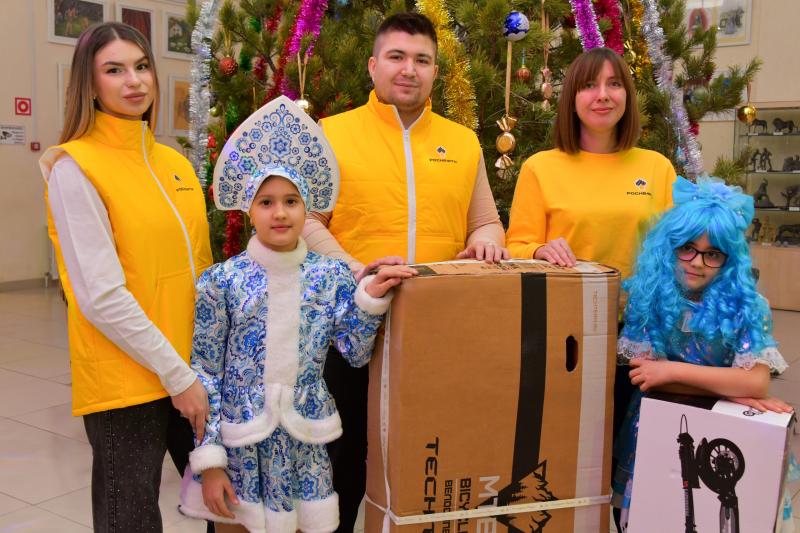 В Сызрани заводские Деды Морозы исполнили детские мечты