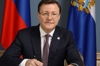 Дмитрий Азаров поздравил самарских десантников и ветеранов с Днем ВДВ