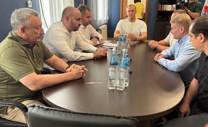 Вячеслав Федорищев с рабочим визитом прибыл в ДНР