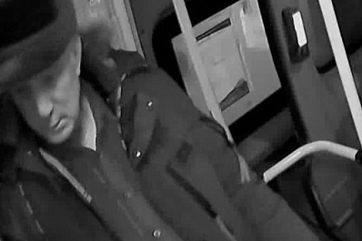 В Тольятти мужчина избил подростка в маршрутном такси