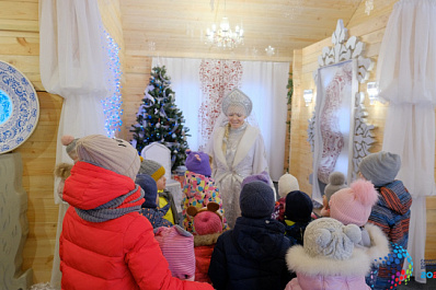 В "Самарской Олимпийской Деревне" сегодня сыграли в "снежку"