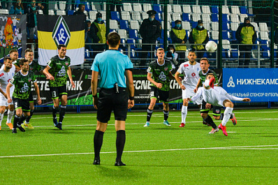 "Крылья Советов" вырвали ничью у "Нефтехимика" в Нижнекамске