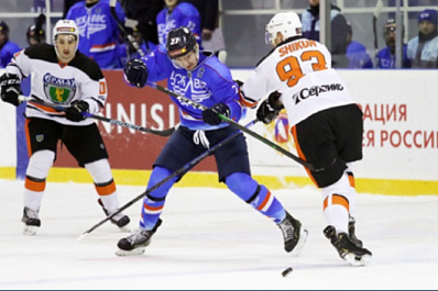 ХК ЦСК ВВС с минимальным перевесом уступил "Ермаку"