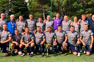 Ветераны "Крыльев Советов" заняли второе место на первенстве России