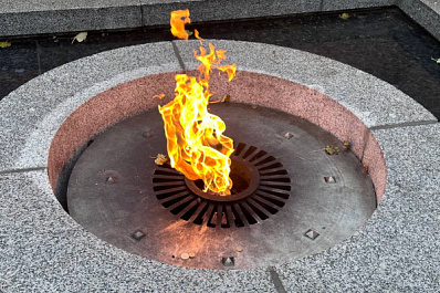 Вечные огни одновременно зажгутся в 80 уголках России 6 мая