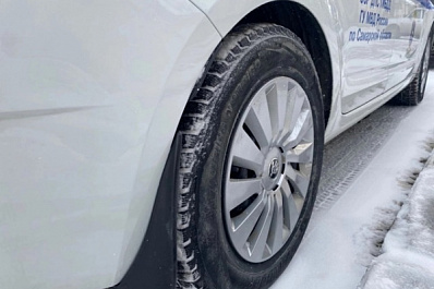 В ГИБДД Самарской области посоветовали автомобилистам временно отказаться от вождения из-за гололеда