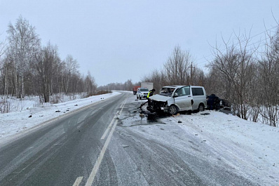 В Самарской области двое погибли в лобовом столкновении иномарок
