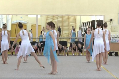 Воспитанники Тольяттинского Дворца творчества детей и молодежи готовятся к Гимнастраде